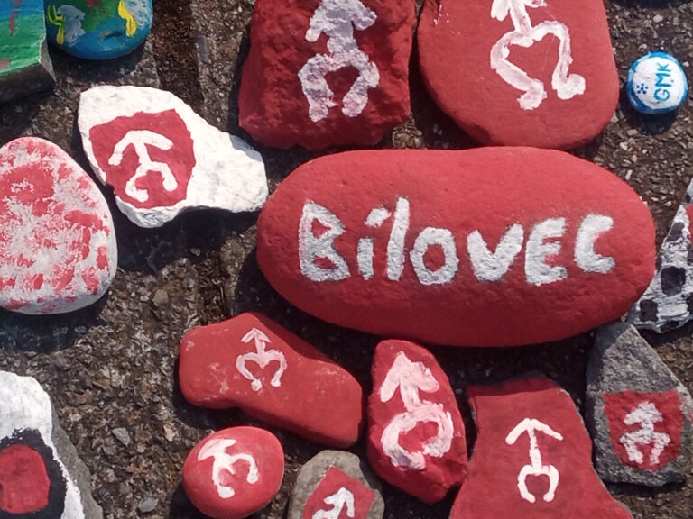 KAMÍNKY PRO BÍLOVEC
