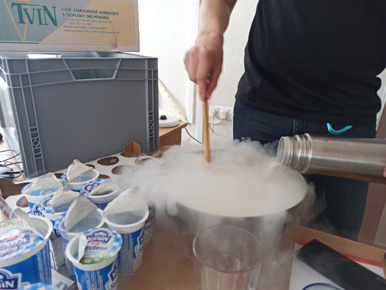 Hodina moderní chemie